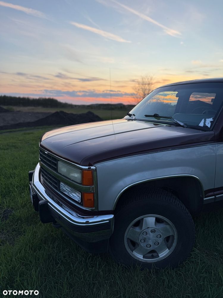 Chevrolet Suburban - 24