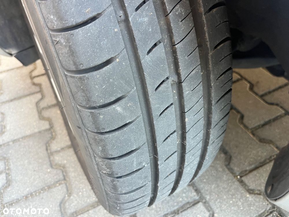Kia Rio 1.2 XL - 24