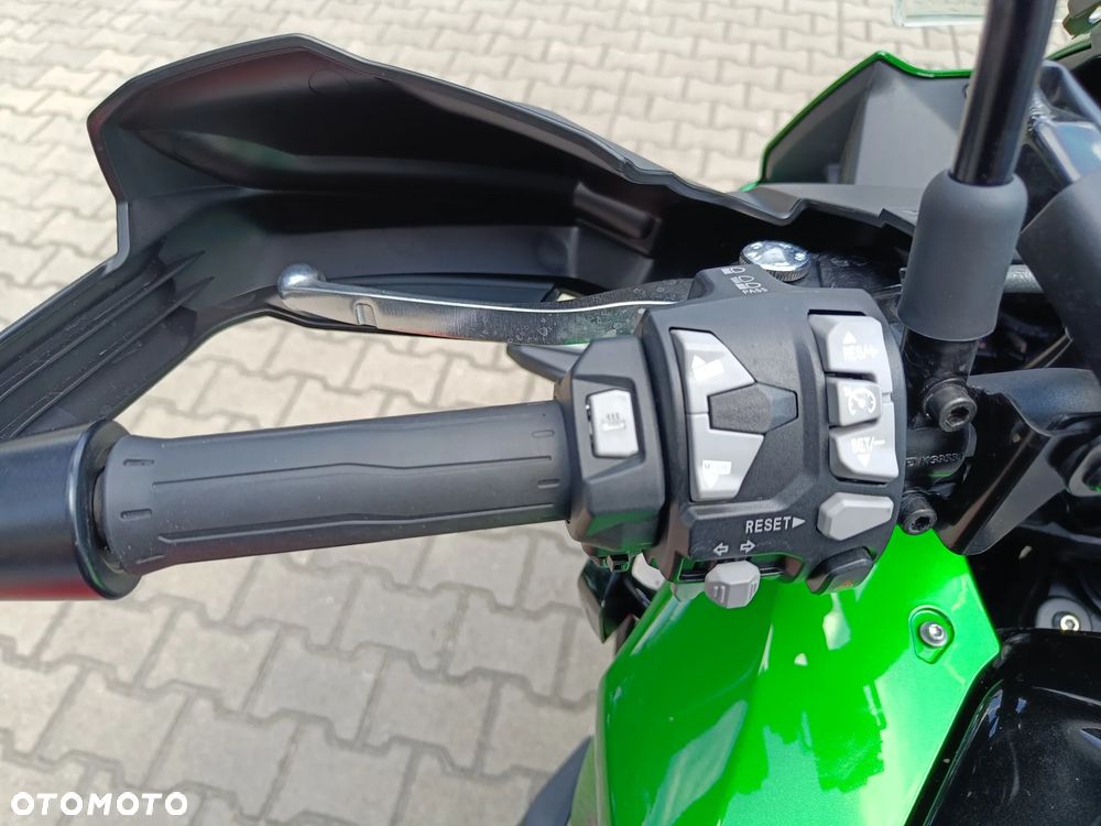 Kawasaki Versys 1000 - 20