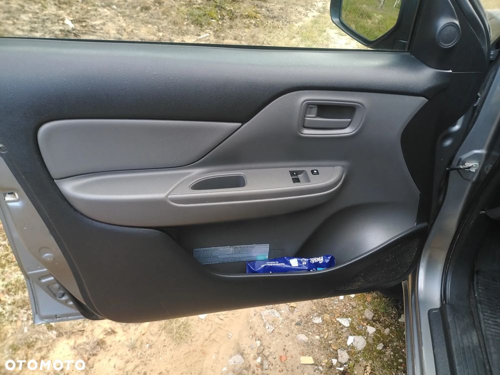 Mitsubishi L200 2.4 d CC Invite - 7