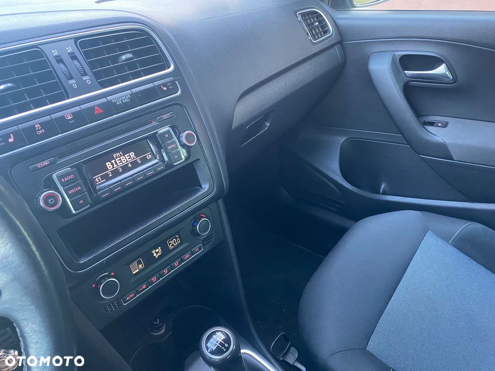 Volkswagen Polo 1.2 12V Comfortline - 16