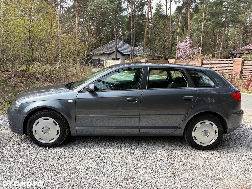 Audi A3 Sportback 1.6 Attraction - 6