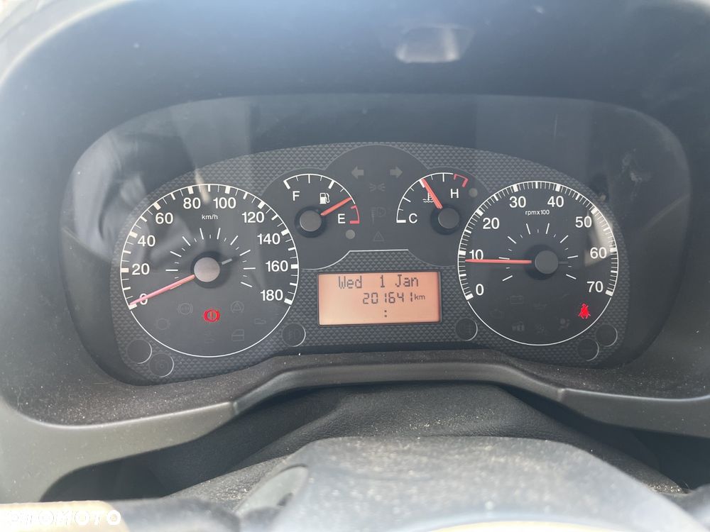 Fiat Fiorino Kombi Elegant - 12