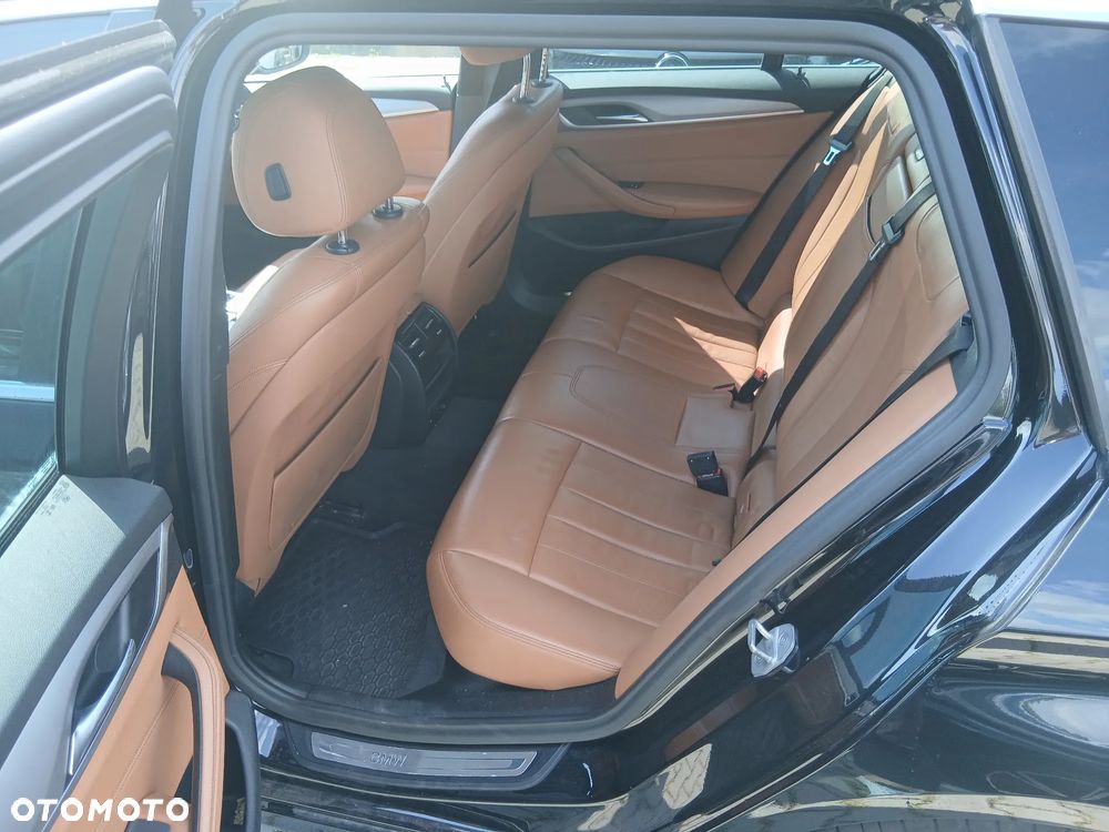 BMW Seria 5 520d Luxury Line - 6