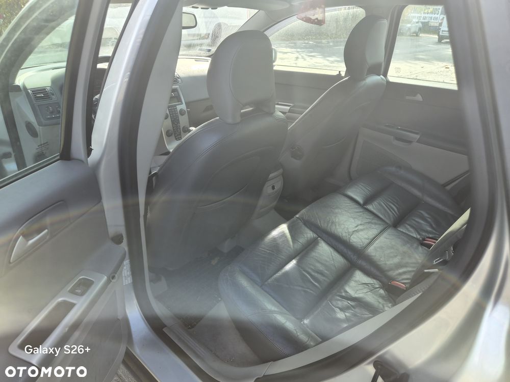 Volvo V50 - 15