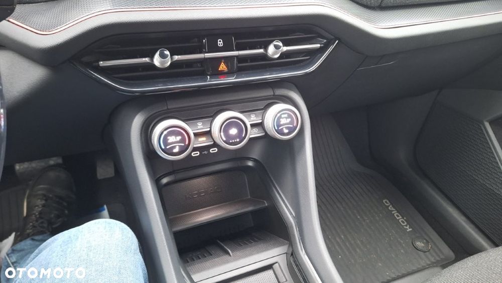 Skoda Kodiaq 1.5 TSI mHEV DSG Selection - 6