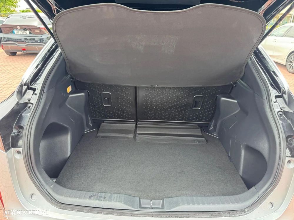 Toyota Yaris Cross 1.5 HDF Comfort Plus AWD - 13