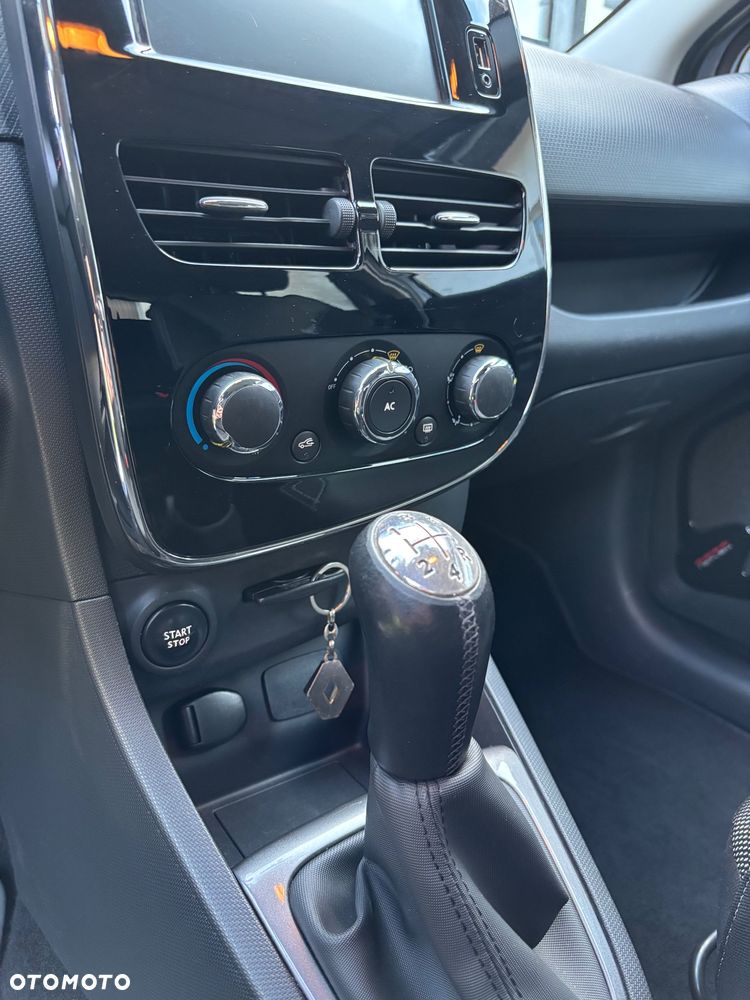 Renault Clio 1.2 16V Dynamique - 19