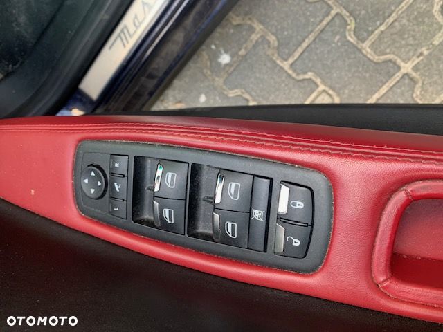 Maserati Ghibli Automatik - 12