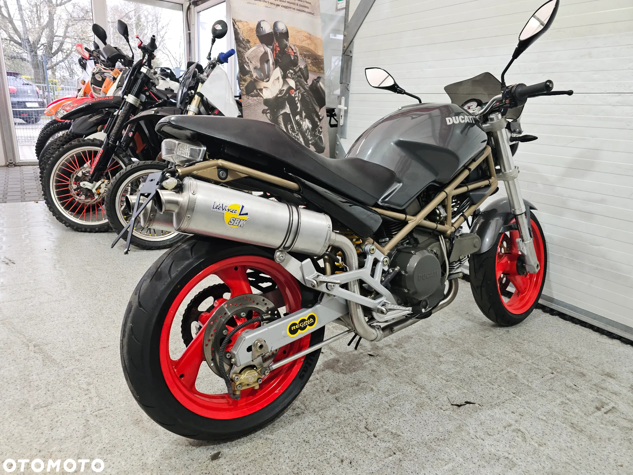 Ducati Monster - 24