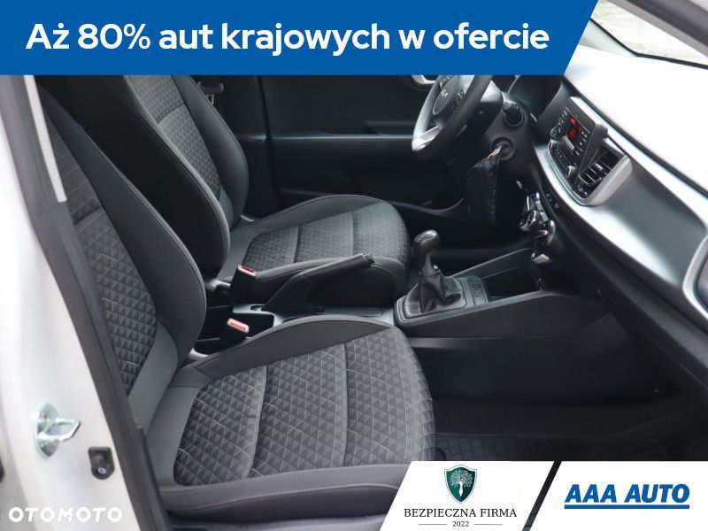 Kia Rio - 11