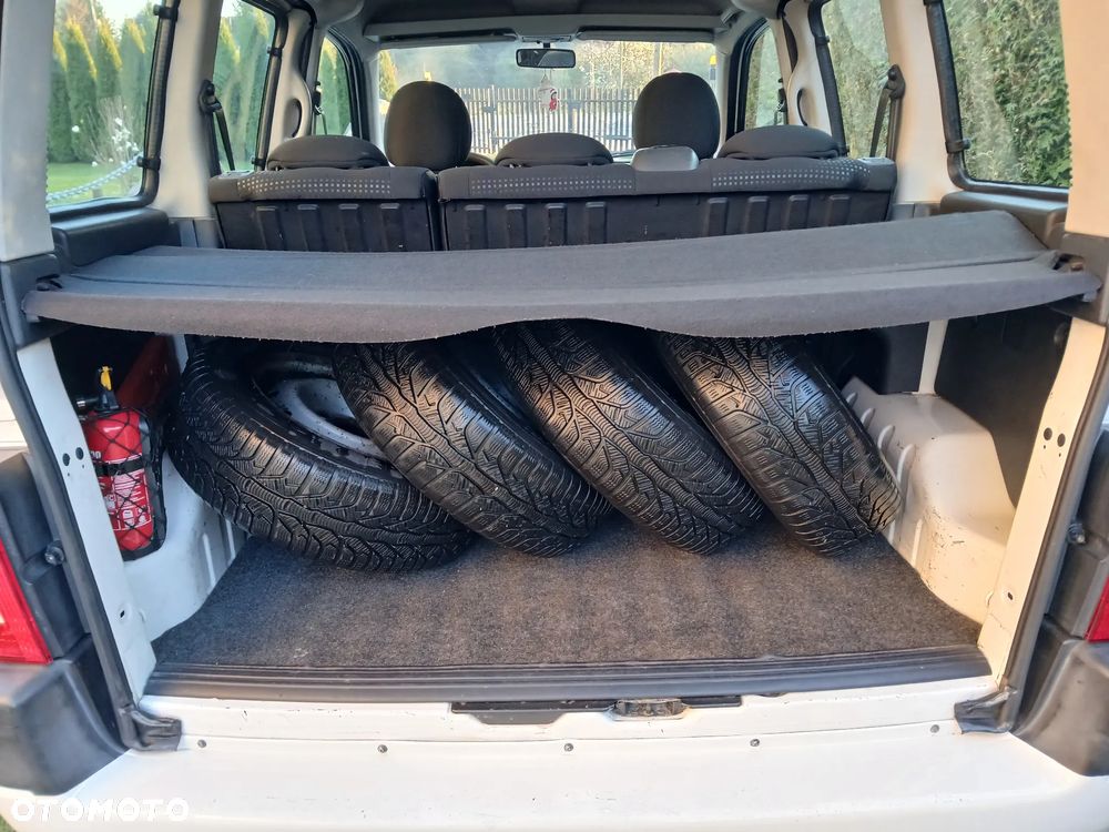 Peugeot Partner - 13