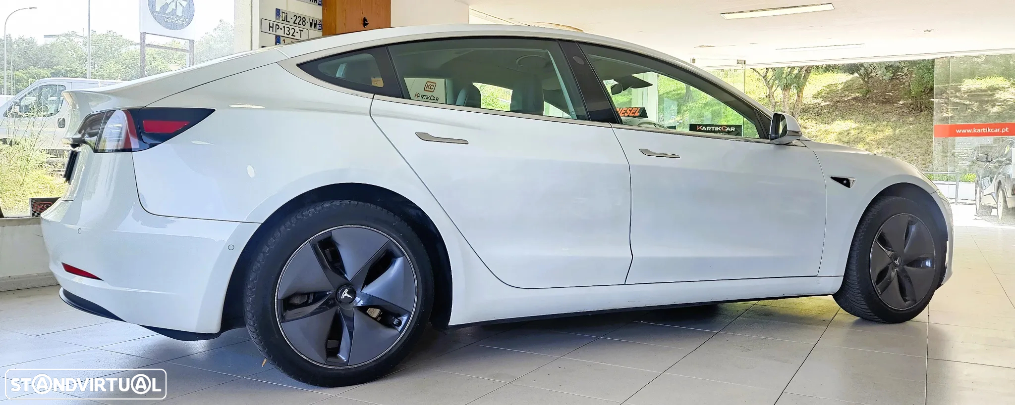 Tesla Model 3 Standard Range Plus RWD - 5
