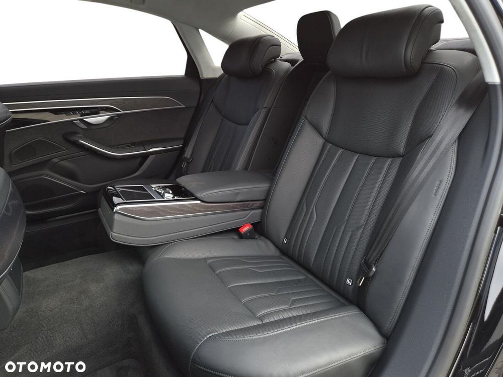 Audi A8 - 27
