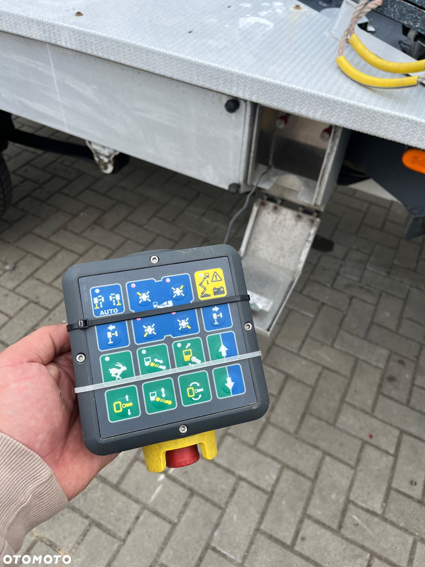 Mercedes-Benz Podnośnik Koszowy Zwyżka Dino 230VT 23 metry 15 metrów bok Mega zasięgi!! Jak Ruthmann Wumag Gsr Sterowanie z Pilota !! - 34
