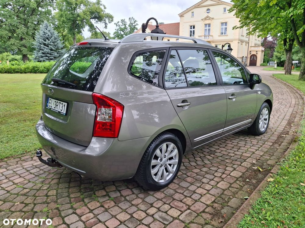 Kia Carens 1.6 CVVT Vision - 6