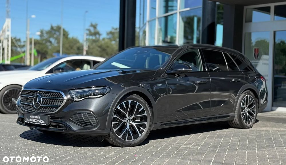Mercedes-Benz Klasa E 300de 4Matic All-Terrain 9G-TRONIC - 4