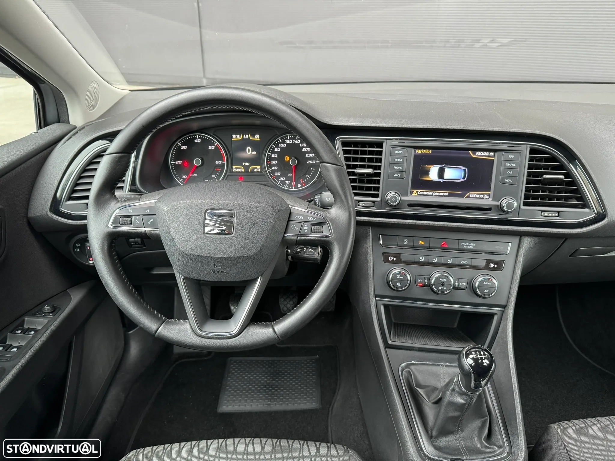 SEAT Leon ST 1.6 TDI Style Ecomotive - 16