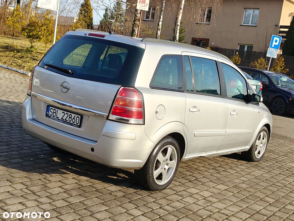 Opel Zafira 1.9 CDTI - 14