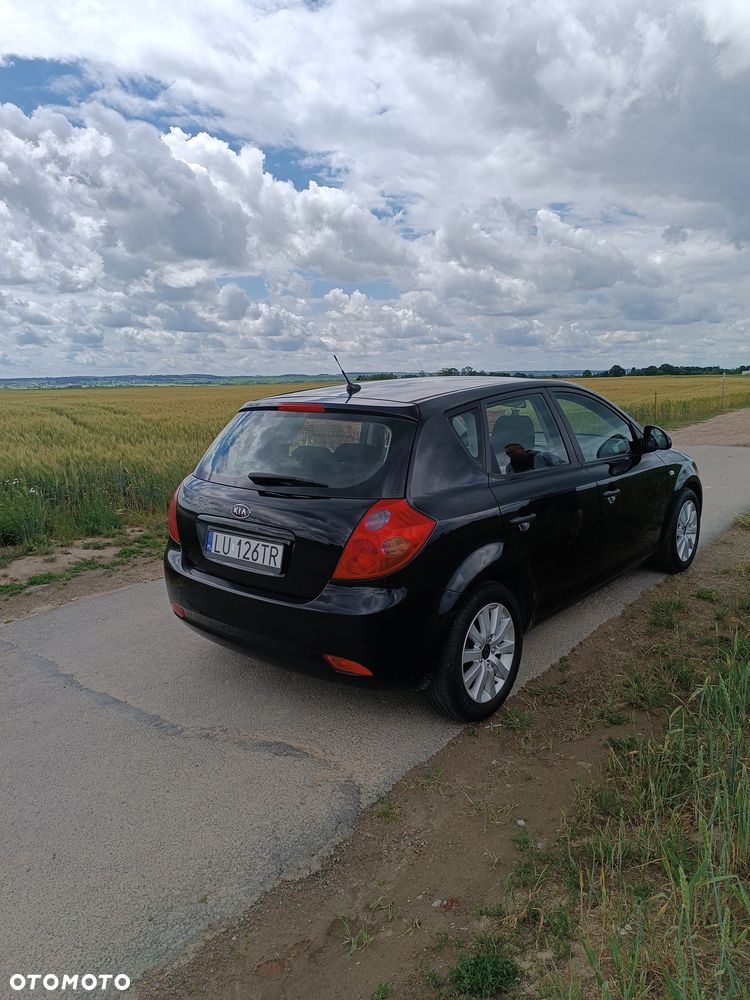 Kia Ceed - 3