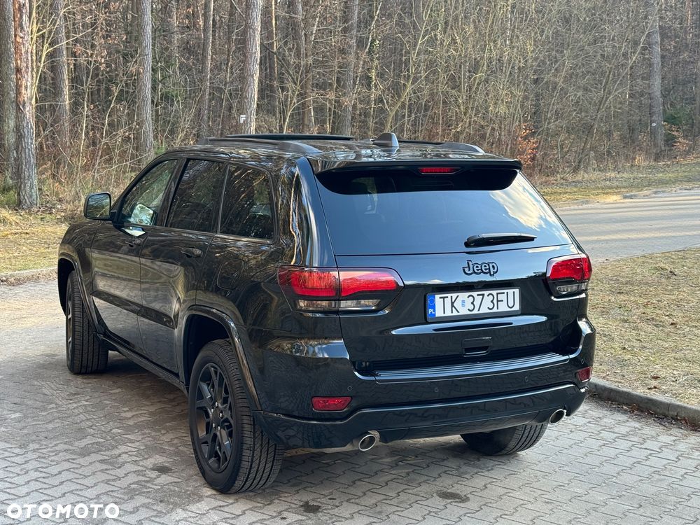 Jeep Grand Cherokee - 28