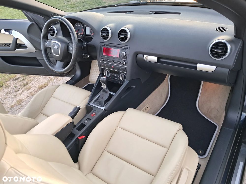 Audi A3 Cabrio 2.0 TDI DPF Attraction - 7