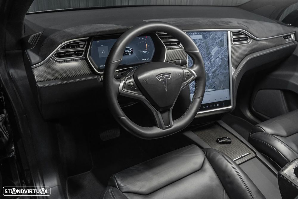 Tesla Model X 100D - 21