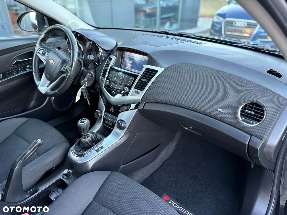 Chevrolet Cruze 1.8 Base - 15