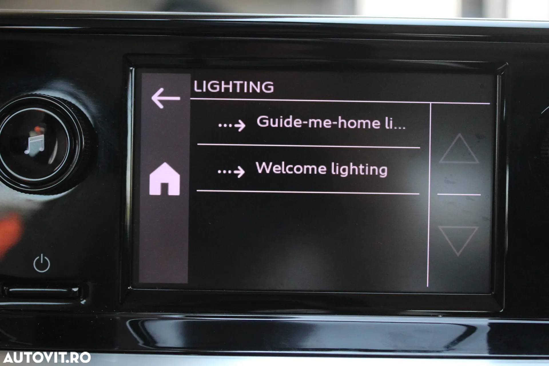 Peugeot 208 1.2L PureTech 75 S&S BVM5 Active - 10