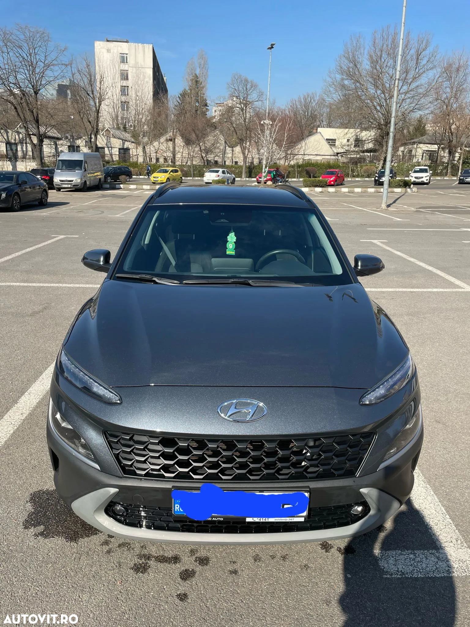 Hyundai KONA - 13