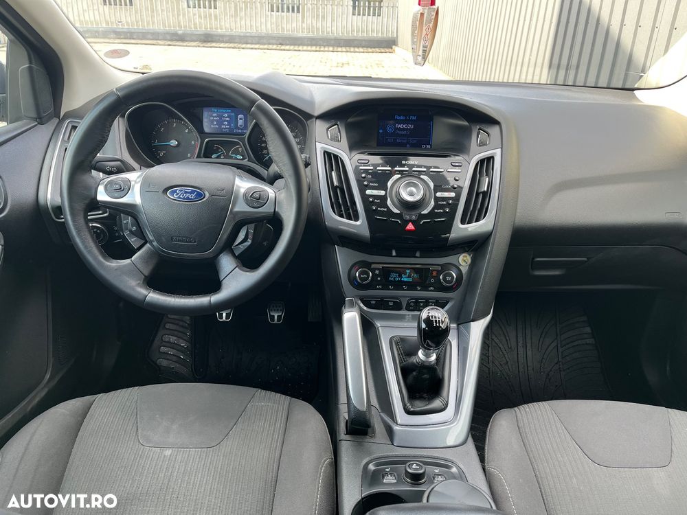 Ford Focus ver-1-6-tdci-dpf-start--stopp--system-titanium - 8