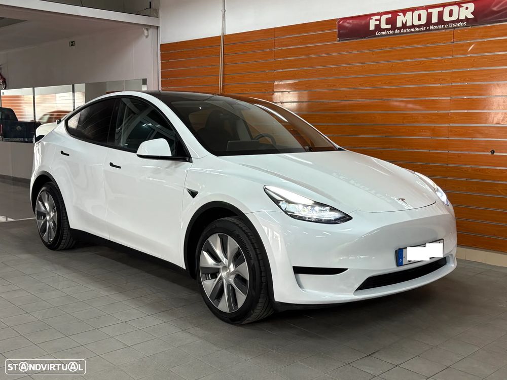Tesla Model Y RWD - 5