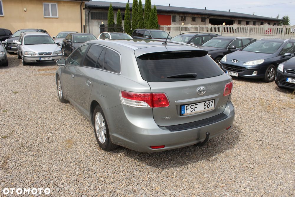 Toyota Avensis - 3