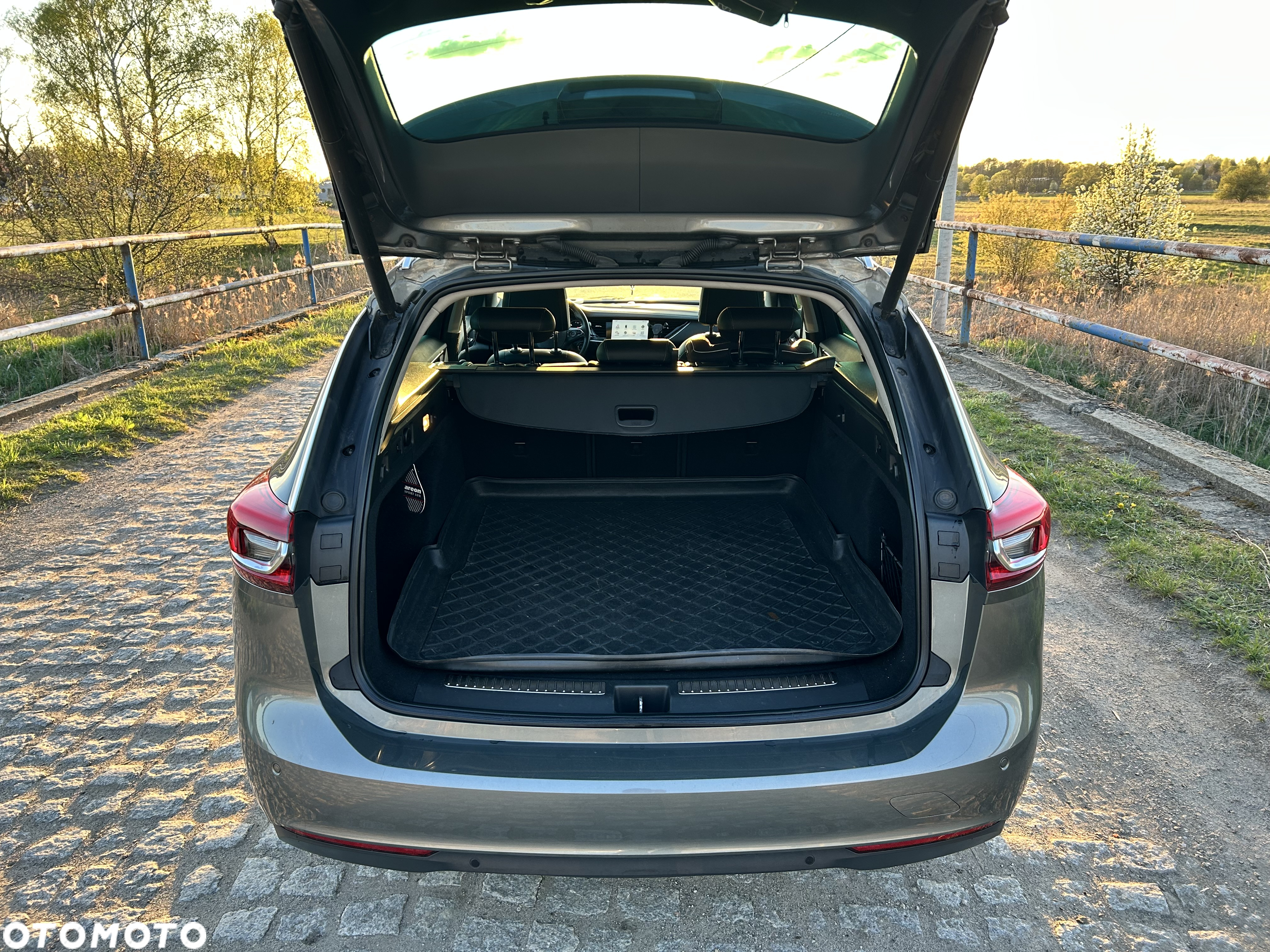 Opel Insignia 2.0 CDTI Elite S&S - 11