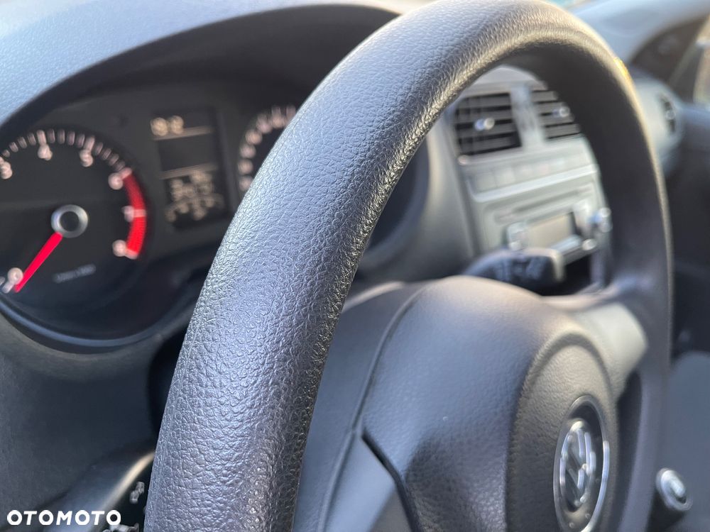 Volkswagen Polo - 11