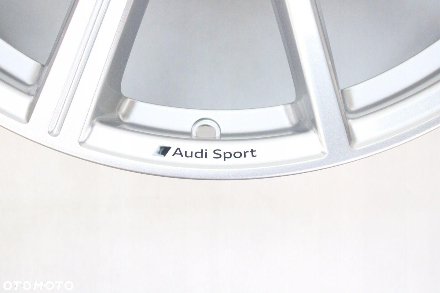 NOWE ORG 4 x FELGI AUDI A4 A5 A6 A7 Q3 RS Q3 Q5 8,50" 5x112 83A601025S - 3