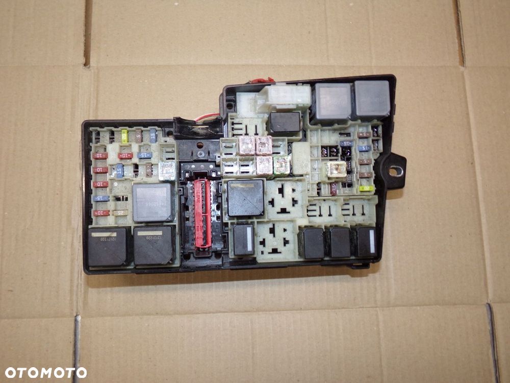 SKRZYNKA BEZPIECZNIKÓW FORD C-MAX MK2 FOCUS MK3 - 1