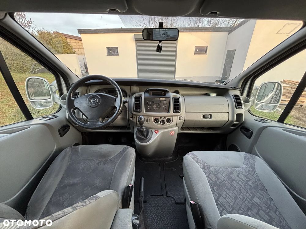 Opel Vivaro - 14