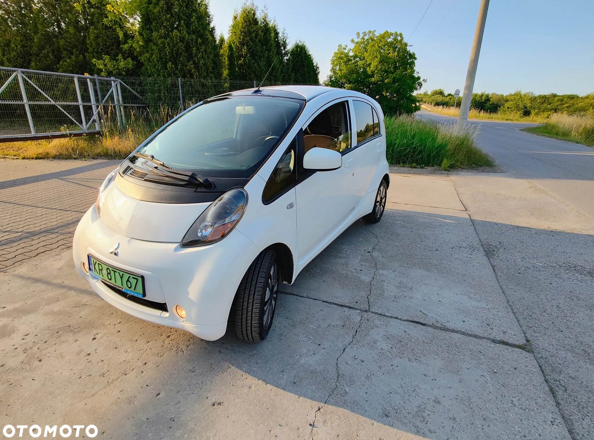 Mitsubishi i-MiEV Standard - 9