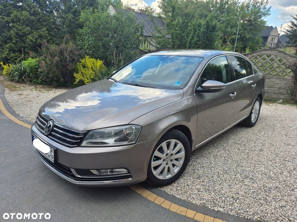 Volkswagen Passat 2.0 TDI DPF Comfortline - 11