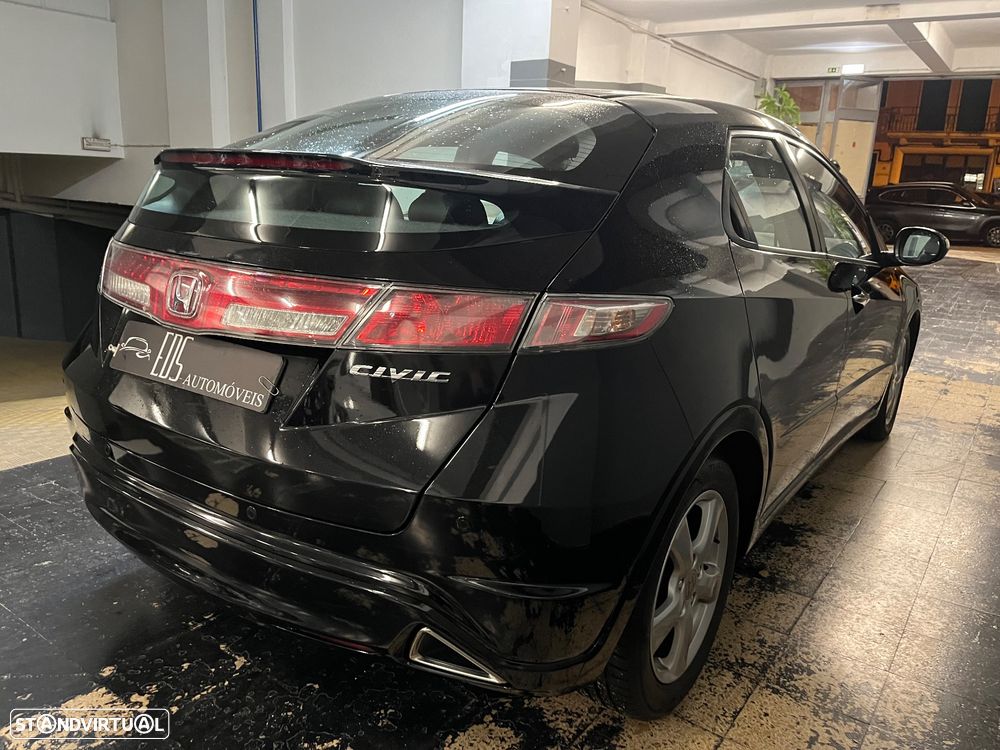 Honda Civic 1.4 i-VTEC Sport Edition - 4