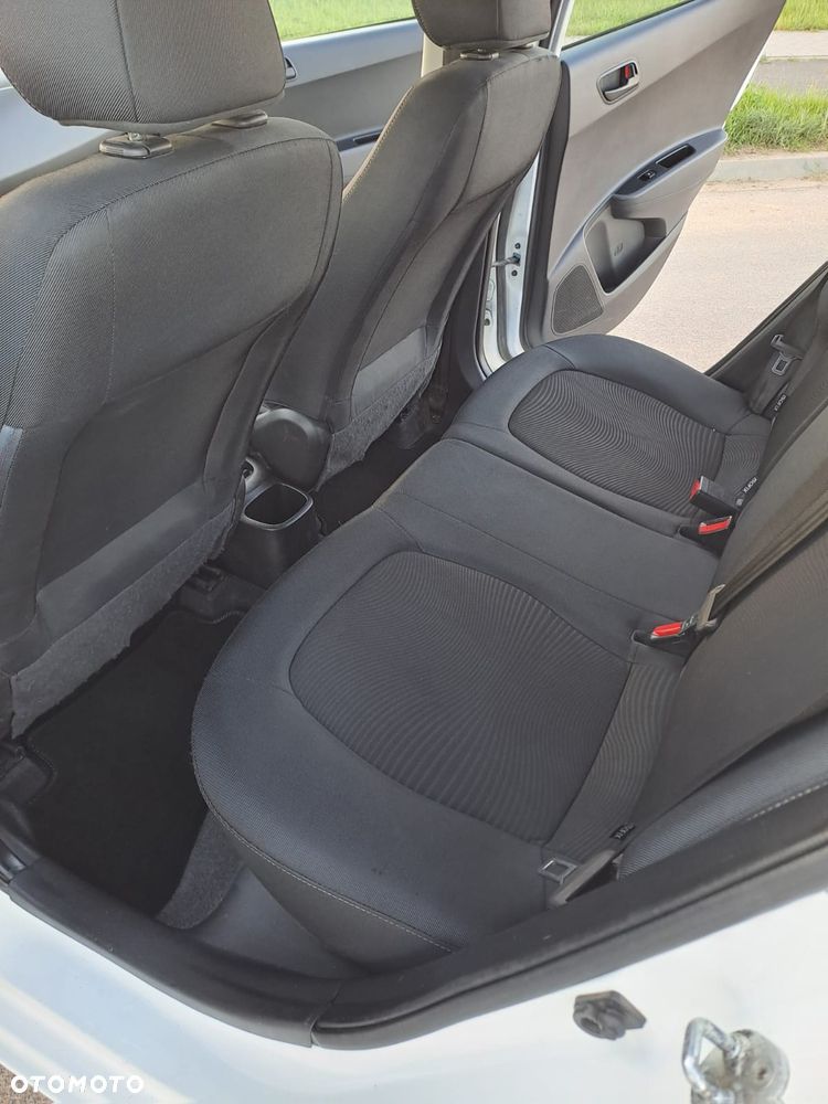 Hyundai i10 1.2 Trend - 13