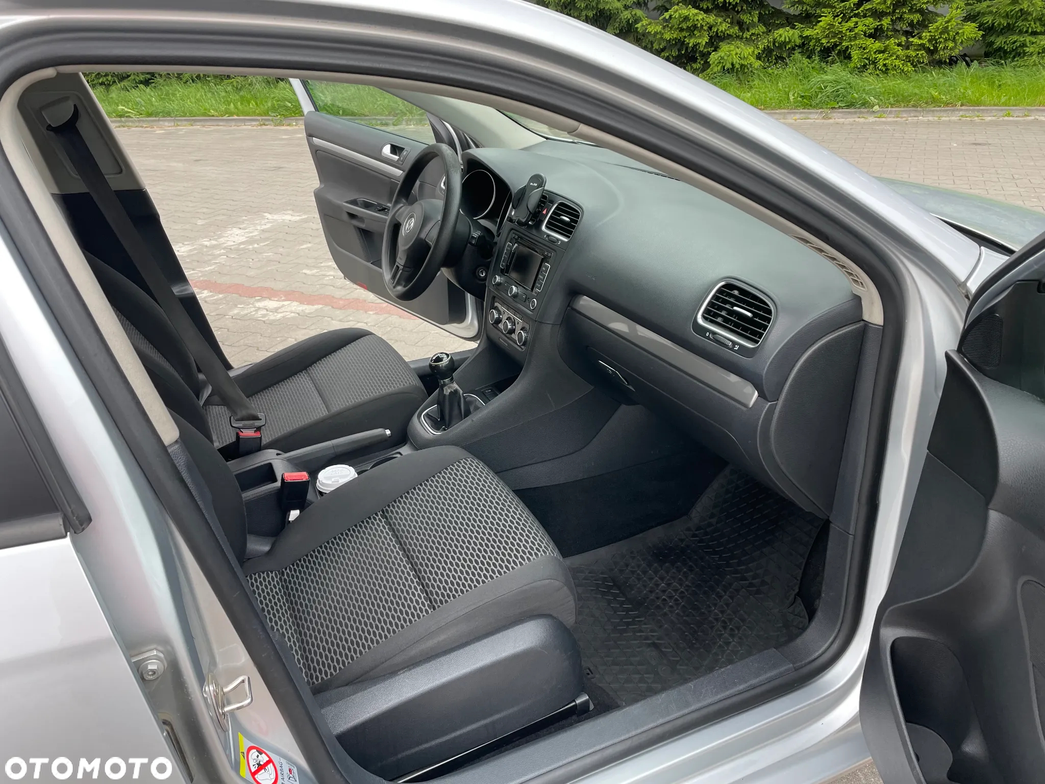 Volkswagen Golf 1.6 TDI BlueMotion Technology Comfortline - 14