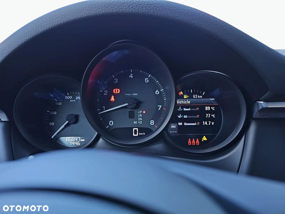Porsche Macan Standard - 21