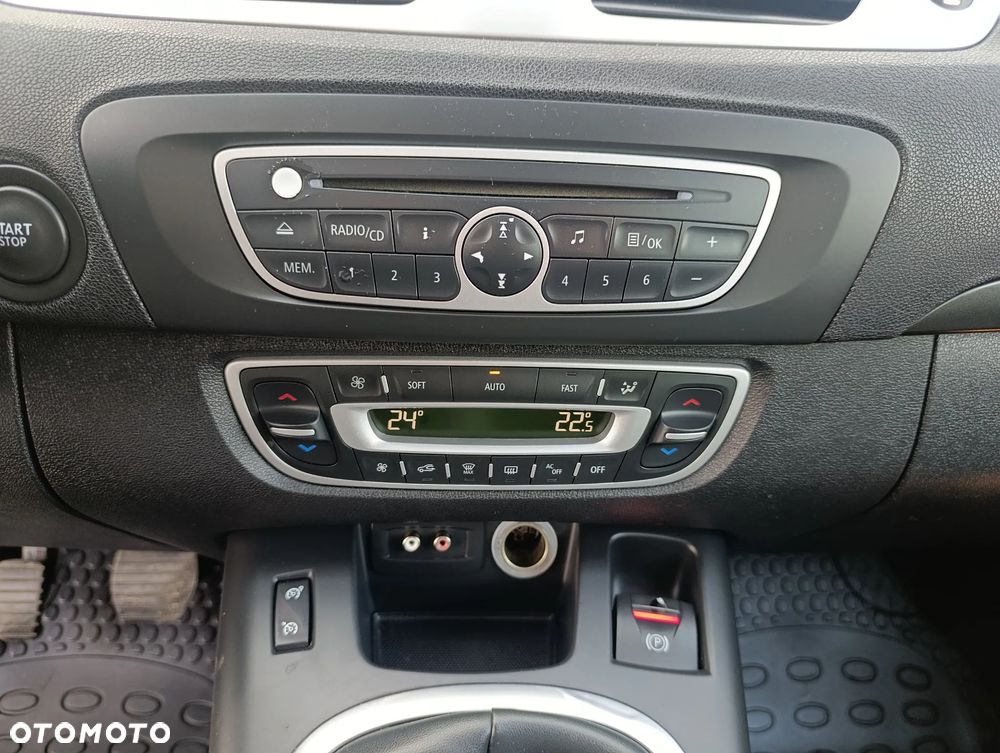 Renault Scenic 1.4 16V TCE Expression - 22