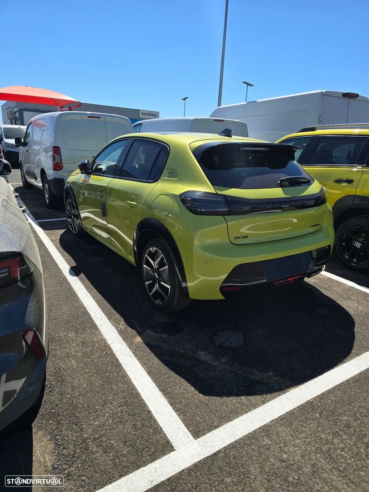 Peugeot 208 1.2 Hybrid GT e-DCS6 - 8