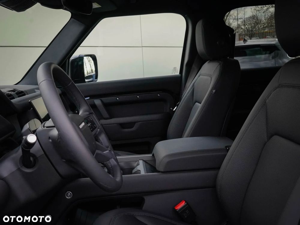 Land Rover Defender 3.0 D250 mHEV X-Dynamic SE - 12
