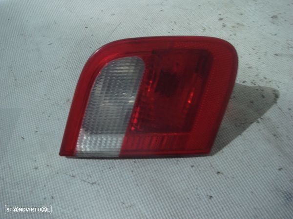 Farolim Stop Tampa Mala Esq Bmw 3 (E46) - 1