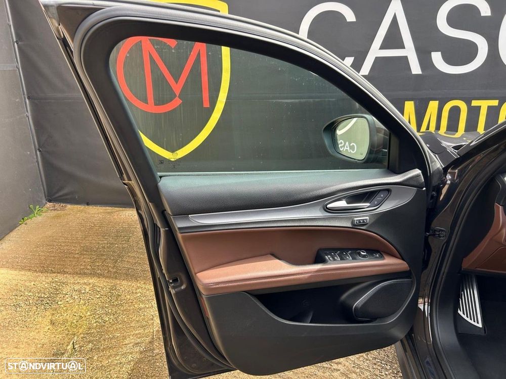 Alfa Romeo Stelvio 2.2 D Super AT8 Q4 - 9