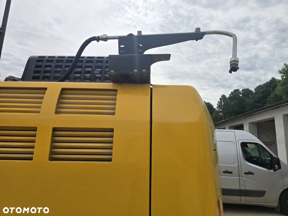 Komatsu PC 210LC-11E0 - 6